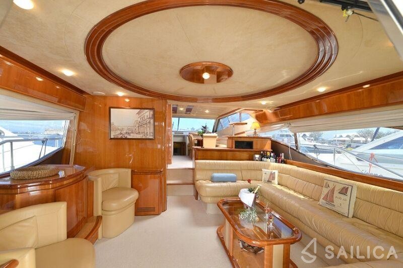 Ferretti 68 - Yacht Charter Sailica