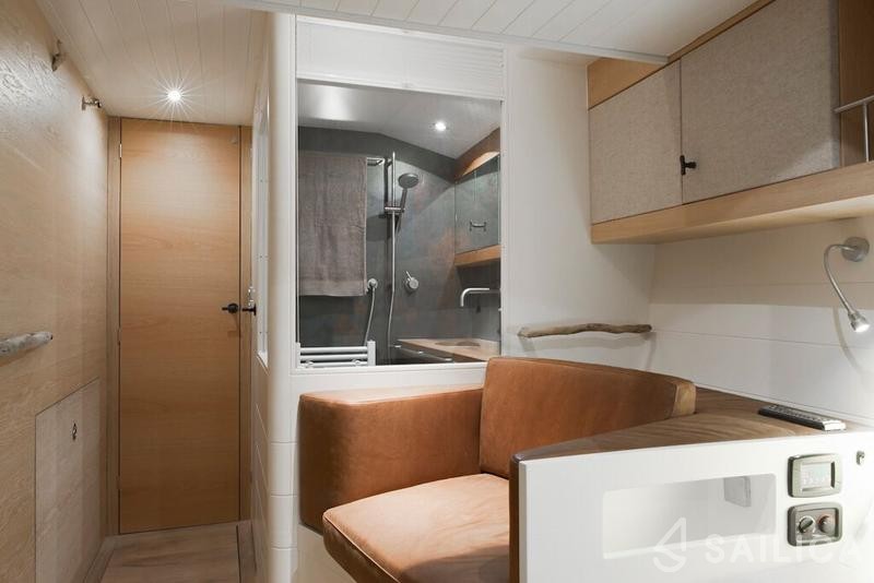 Opus 68 - Yacht Charter Sailica