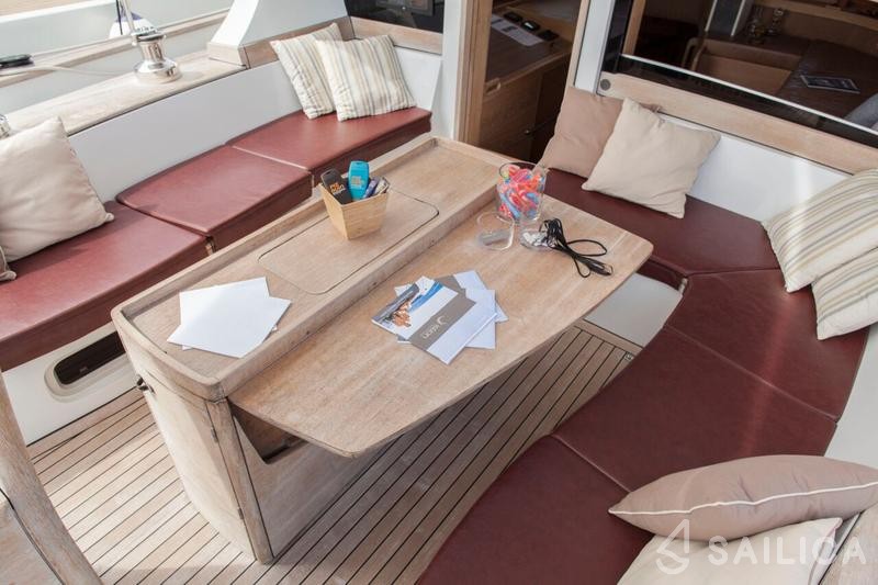 Opus 68 - Yacht Charter Sailica