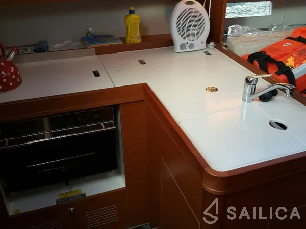Dufour 360 GL - Yacht Charter Sailica