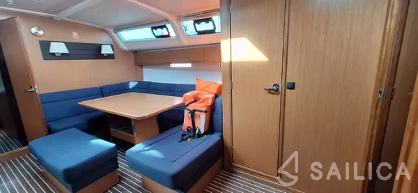 Dufour 360 GL - Yacht Charter Sailica