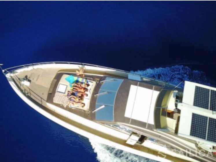 Rizzardi 80 Technema - Yacht Charter Sailica