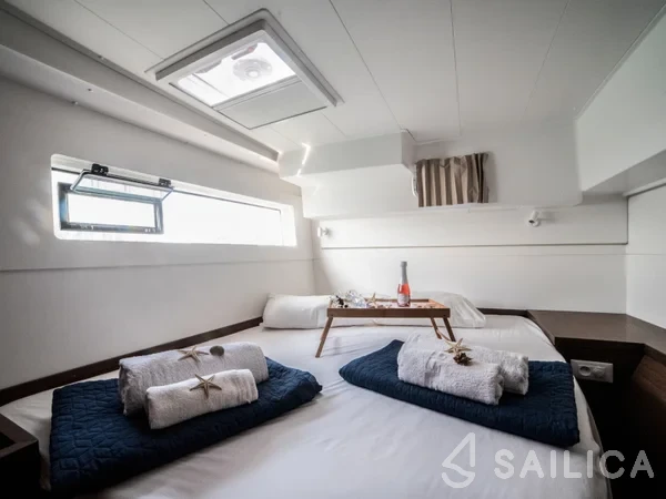 Lagoon 40 - Yacht Charter Sailica