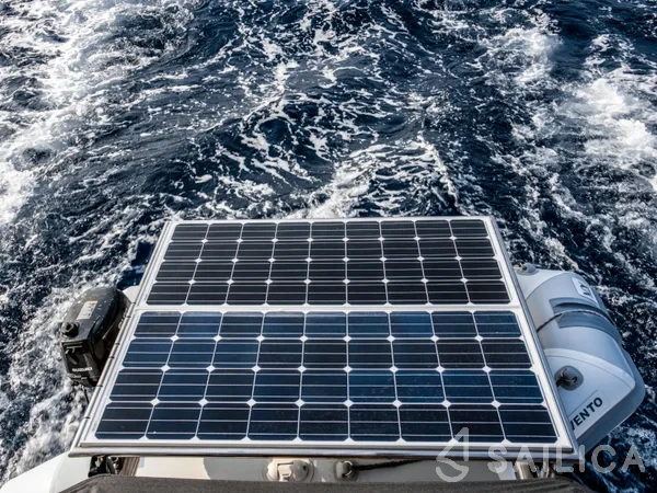 Lagoon 40 - Yacht Charter Sailica