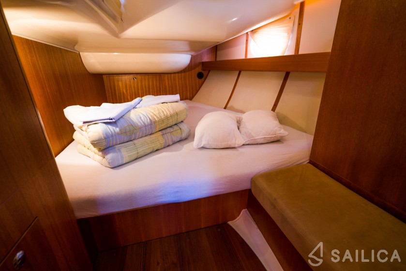 Elan 434 Impression - Yacht Charter Sailica