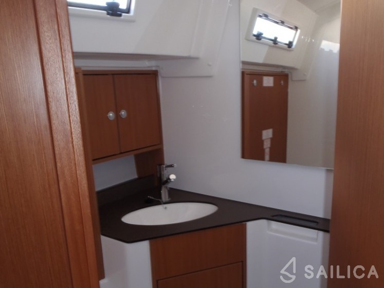 Bavaria Cruiser 45 - Yacht Charter Sailica