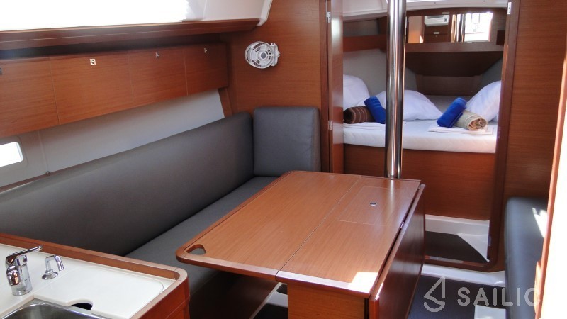 Dufour 360 GL - 3 cab. - Yacht Charter Sailica