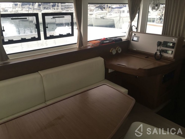 Lagoon 42 - 4 + 2 cab. - Yacht Charter Sailica