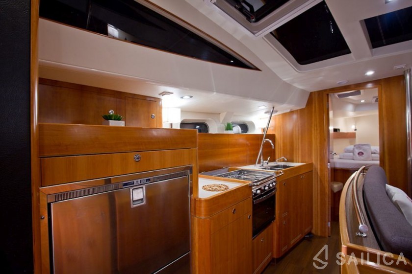 Allures 45 - Yacht Charter Sailica