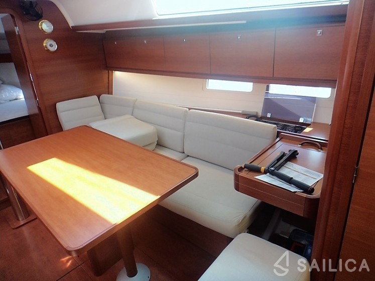 Dufour 382 GL - Yacht Charter Sailica