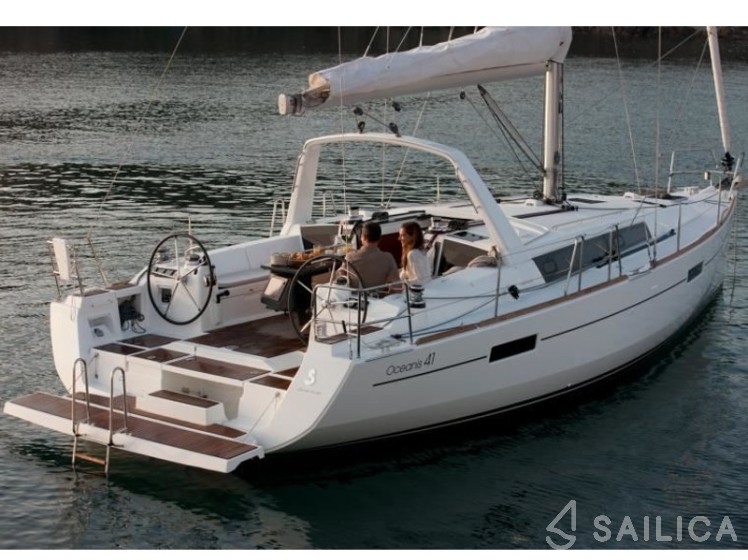 Oceanis 41 - Yacht Charter Sailica