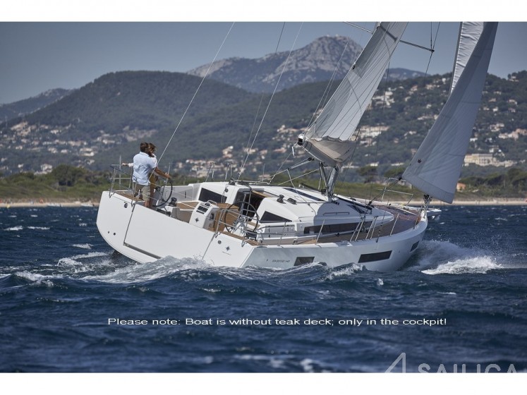 Sun Odyssey 440 - Yacht Charter Sailica