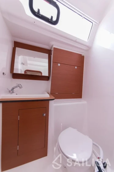 Dufour 460 GL - Yacht Charter Sailica