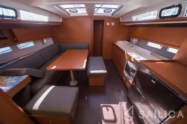 Dufour 460 GL - Yacht Charter Sailica