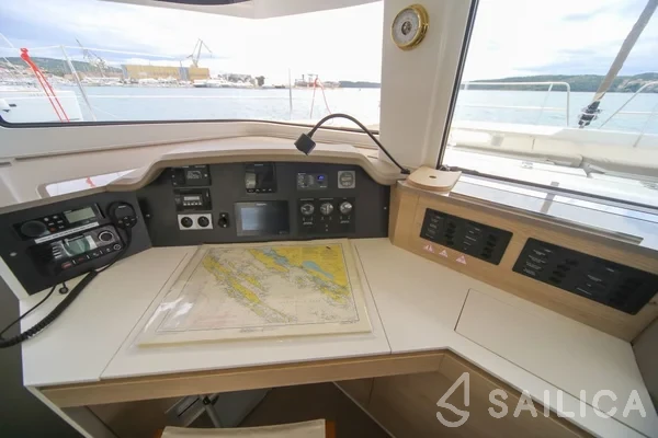 Bali 4.5 - Yacht Charter Sailica