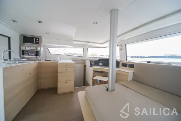 Bali 4.5 - Yacht Charter Sailica