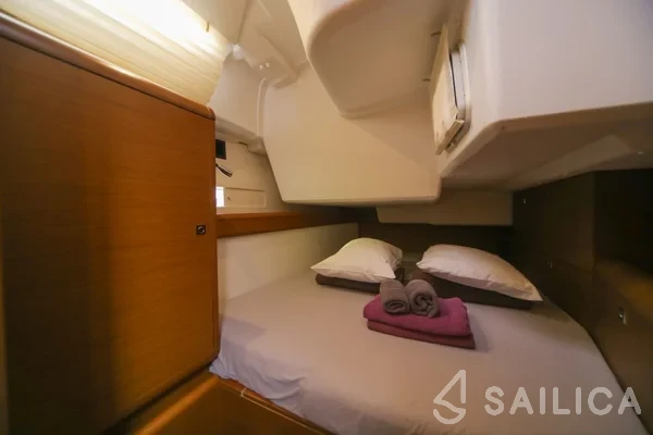 Sun Odyssey 519 - Yacht Charter Sailica