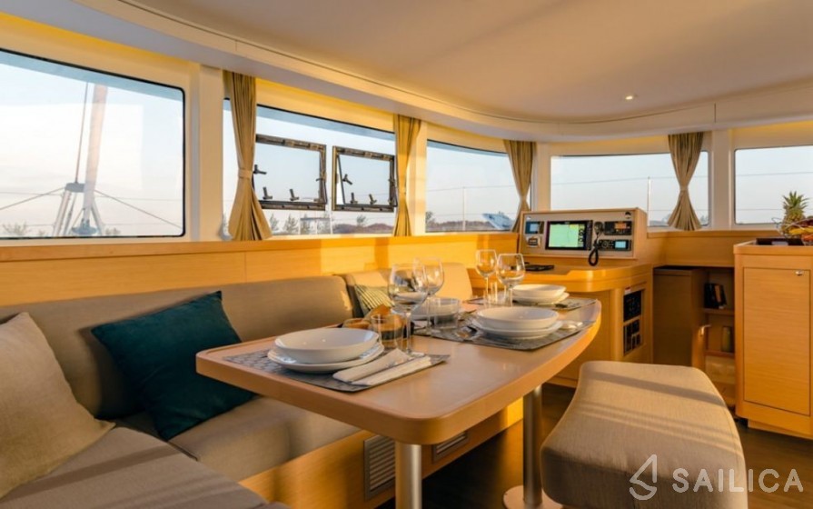 Lagoon 42 - 4 + 1 cab. - Yacht Charter Sailica
