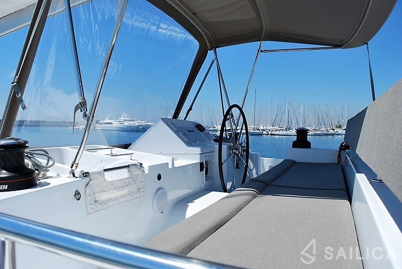 Lagoon 50 - Yacht Charter Sailica