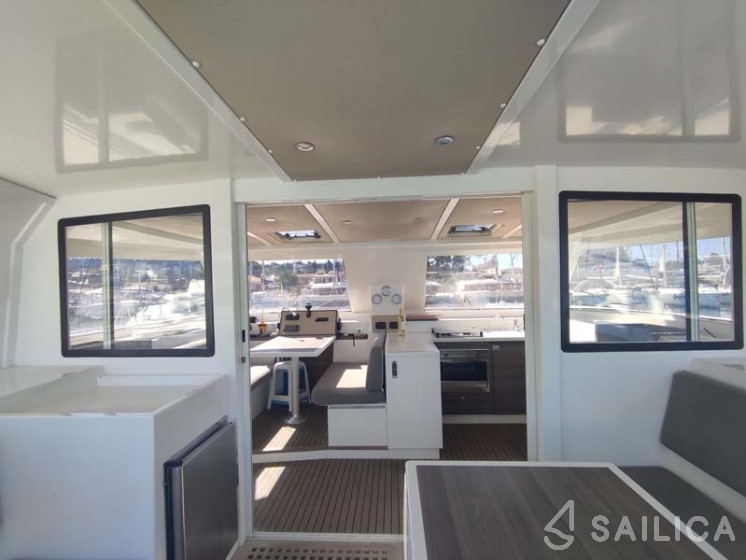 Nautitech 40 Open - 4 cab. - Yacht Charter Sailica