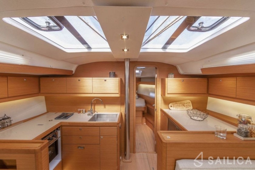 Dufour 430 Grand Large - Yacht Charter Sailica
