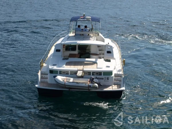 Lagoon Power 43 - Yacht Charter Sailica