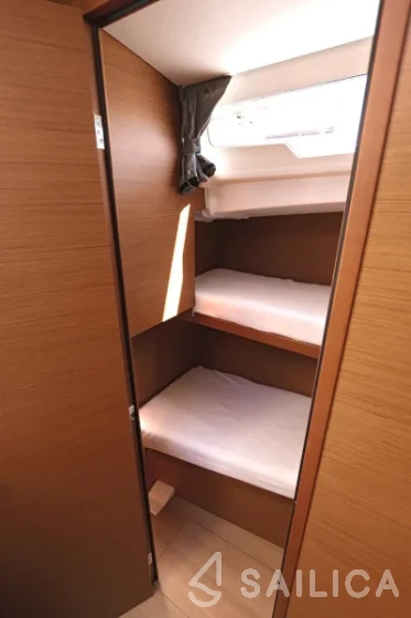 Sun Odyssey 490 - Yacht Charter Sailica
