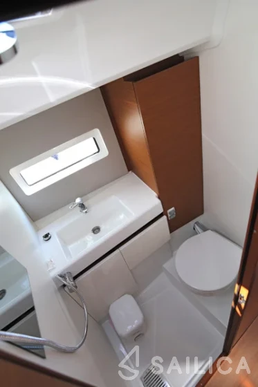 Sun Odyssey 490 - Yacht Charter Sailica