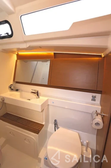 Sun Odyssey 490 - Yacht Charter Sailica