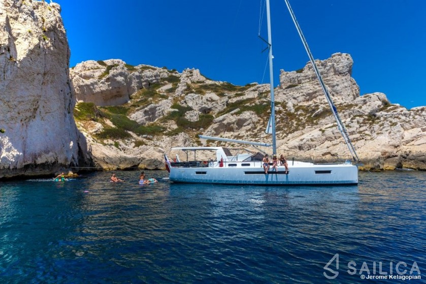 Sun Loft 47 - Yacht Charter Sailica