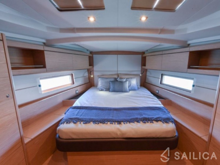 Oceanis 46.1 - Yacht Charter Sailica