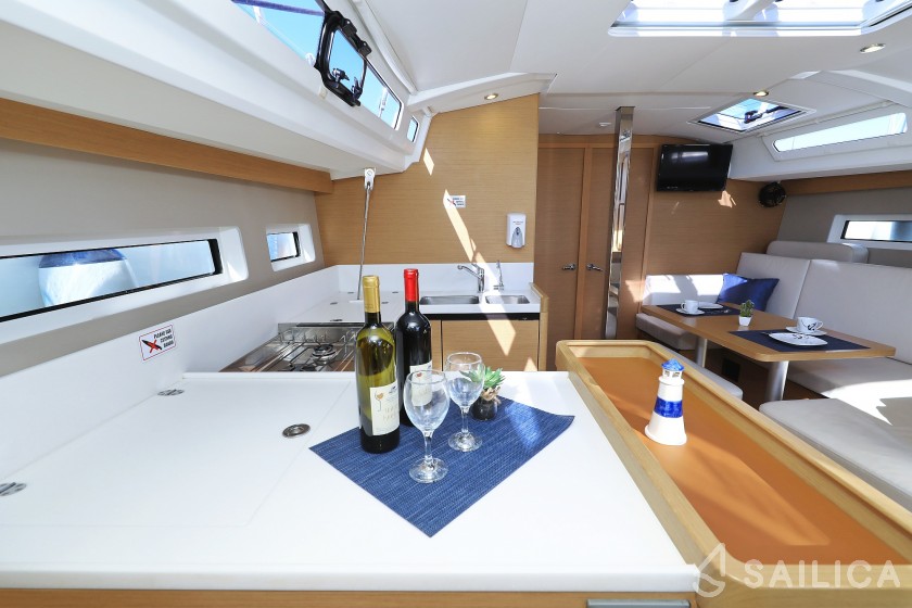 Sun Odyssey 440 - Yacht Charter Sailica