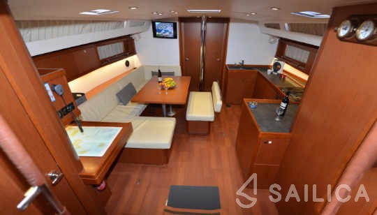 Oceanis 48 - 5 cab. - Yacht Charter Sailica
