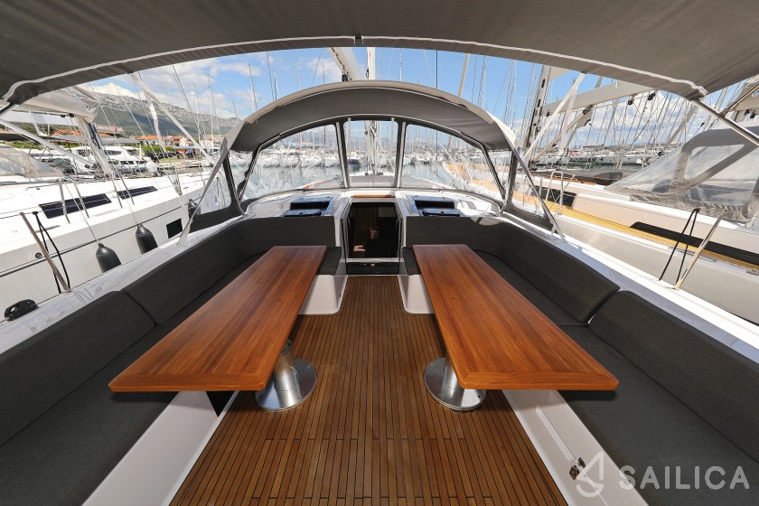 Hanse 548 - Yacht Charter Sailica