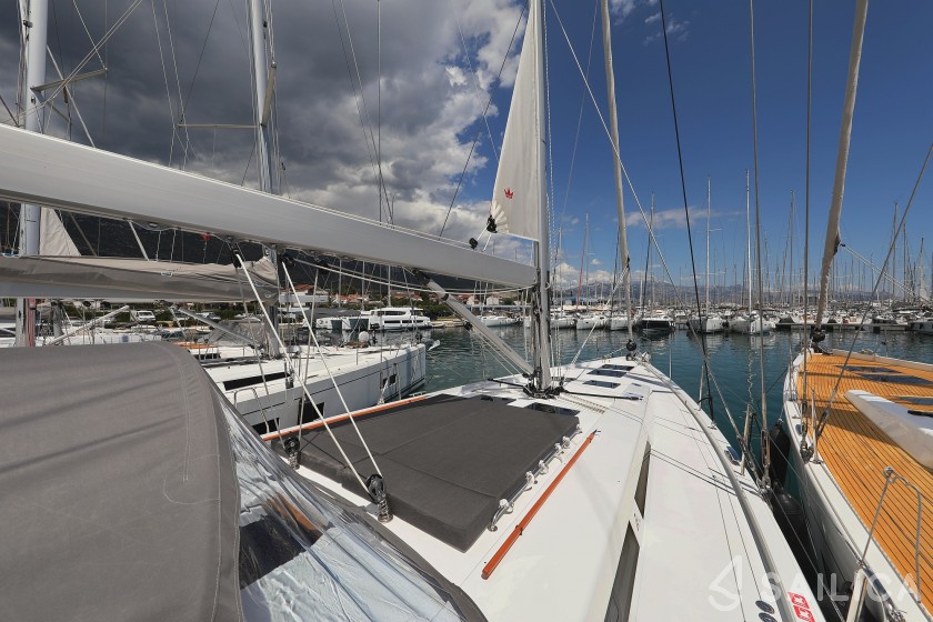 Hanse 548 - Yacht Charter Sailica