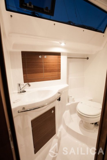 Elan Impression 40.1 - Yacht Charter Sailica