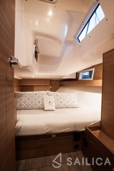 Elan Impression 40.1 - Yacht Charter Sailica