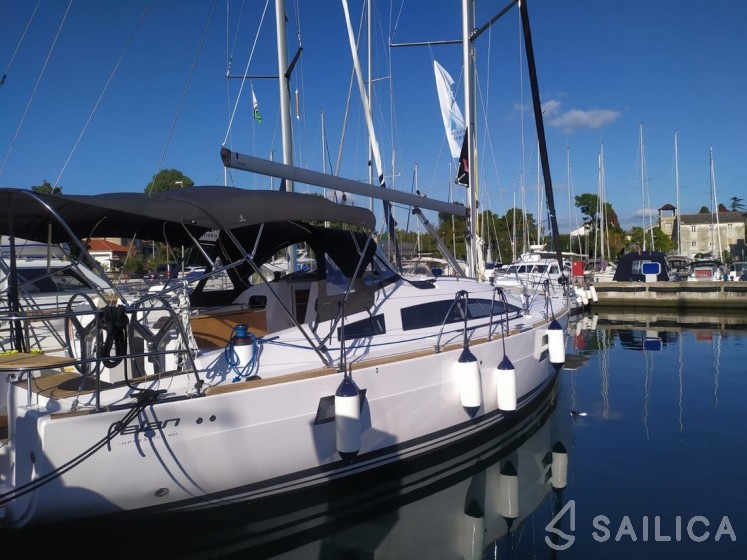 Elan Impression 40.1 - Yacht Charter Sailica