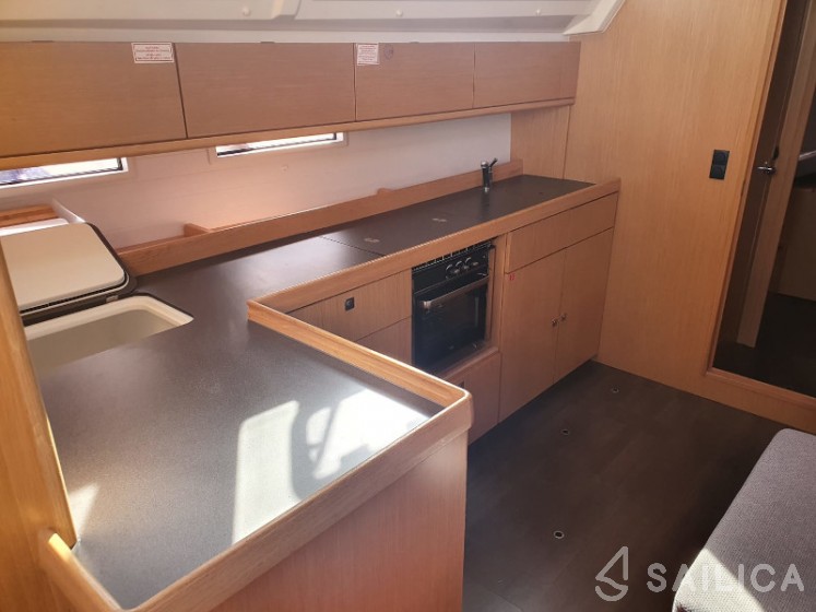 Bavaria Cruiser 46 - Yacht Charter Sailica
