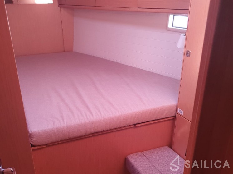 Bavaria Cruiser 46 - Yacht Charter Sailica