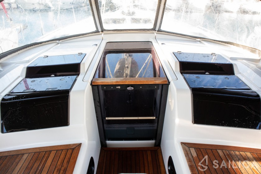 Hanse 455 - Yacht Charter Sailica