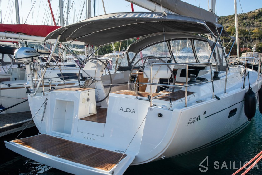 Hanse 455 - Yacht Charter Sailica
