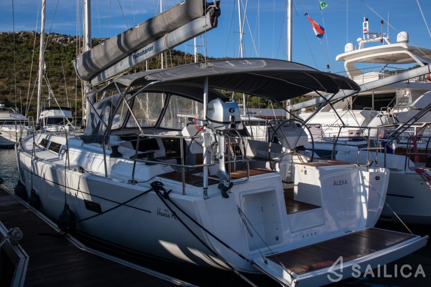 Hanse 455 - Yacht Charter Sailica
