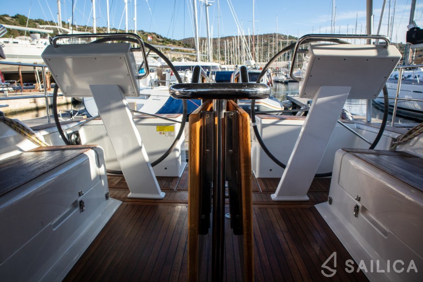Hanse 455 - Yacht Charter Sailica