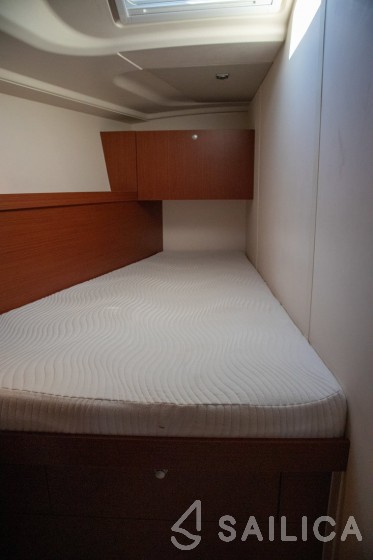 Hanse 455 - Yacht Charter Sailica