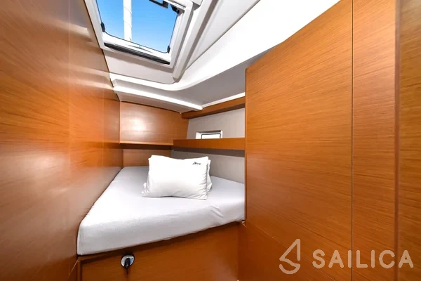 Sun Odyssey 490 - Yacht Charter Sailica