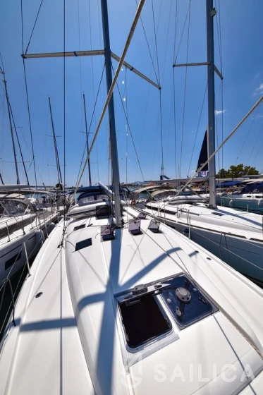 Sun Odyssey 490 - Yacht Charter Sailica