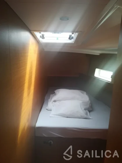 Sun Odyssey 490 - Yacht Charter Sailica