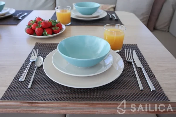 Bali 4.1 - Yacht Charter Sailica