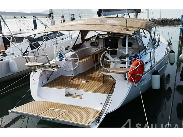 Elan 40 Impression - Yacht Charter Sailica